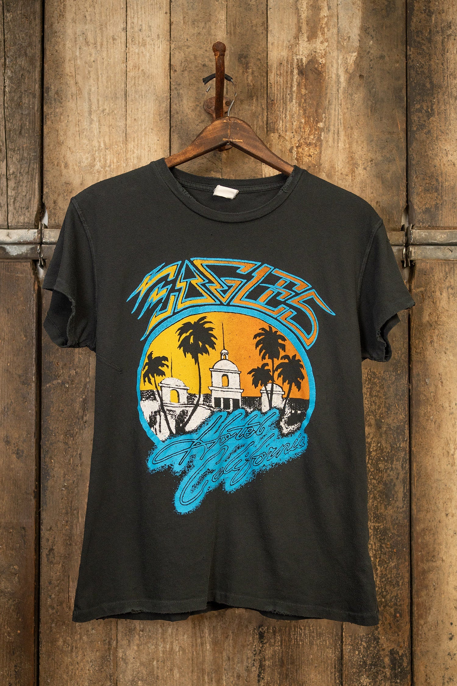 Hotel California Tee (Madeworn) – Eagles